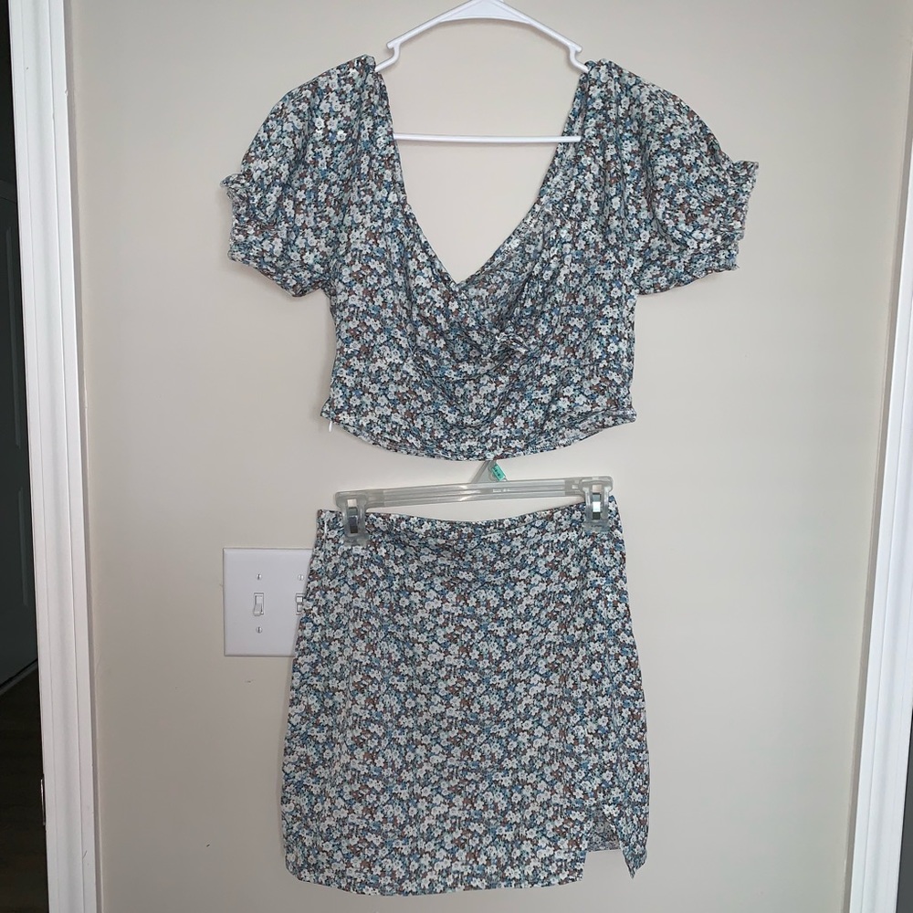 Matching Floral Set